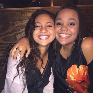 Meet your Posher, Lauren