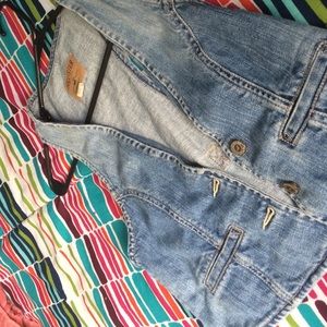 Hollister vest