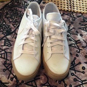 Brand new women's nike canvas shoes size 7