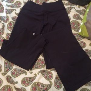 Black yoga pants only worn once