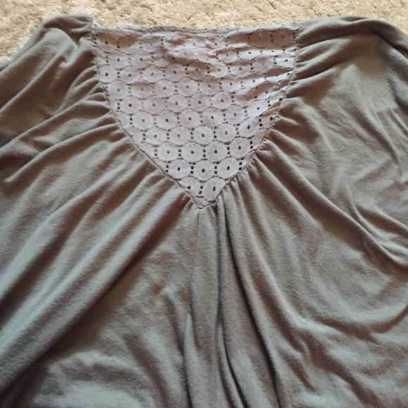 Army Green Loose Top! - Picture 2 of 3