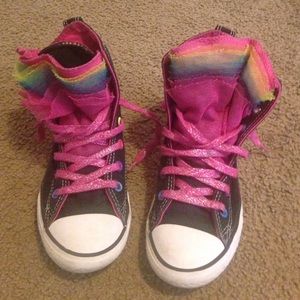 Girls converse
