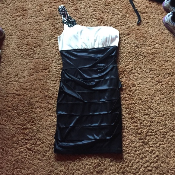Black and white one shoulder homecoming dress