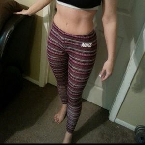 XS Striped Nike workout leggings