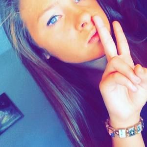 Meet your Posher, Alyssa