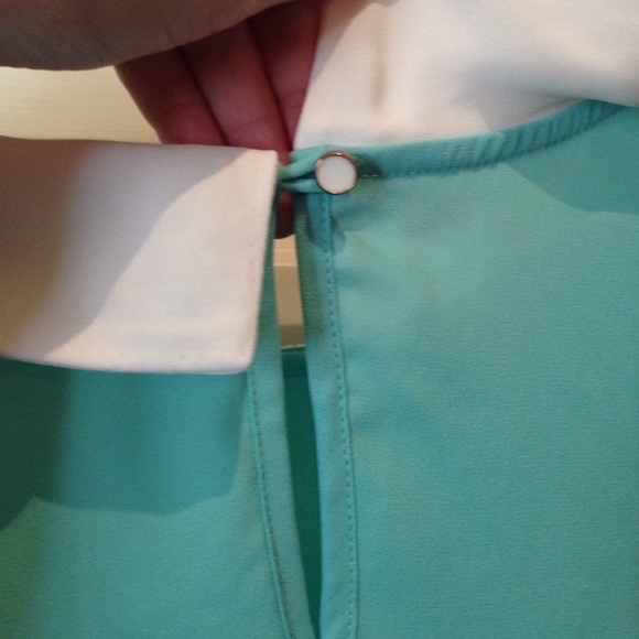 Collared blouse - Picture 3 of 3