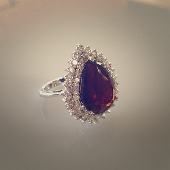 Marilyn Monroe Garnet Ring