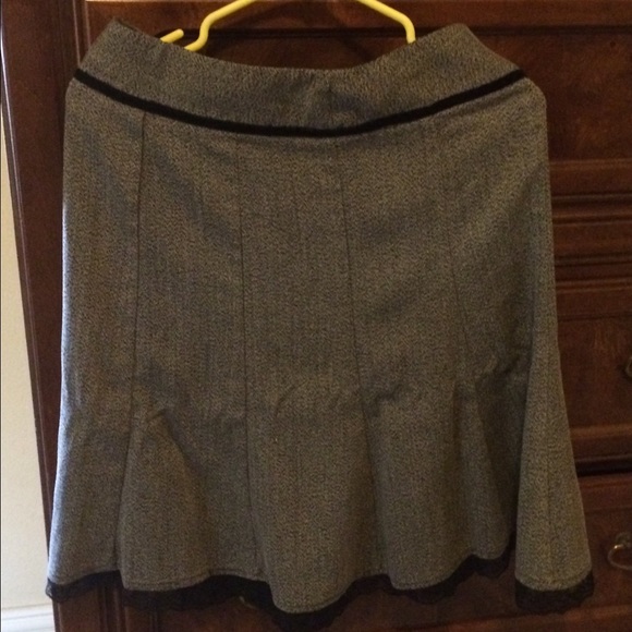 Black pleated skirt