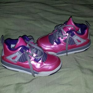 Lil girls jordans sz9c