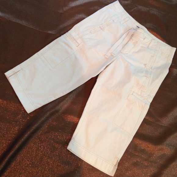 White denim capris.