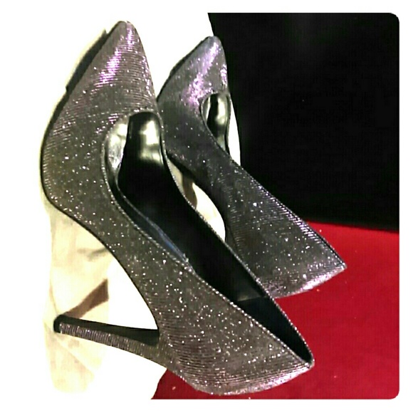 Heels - Picture 1 of 1