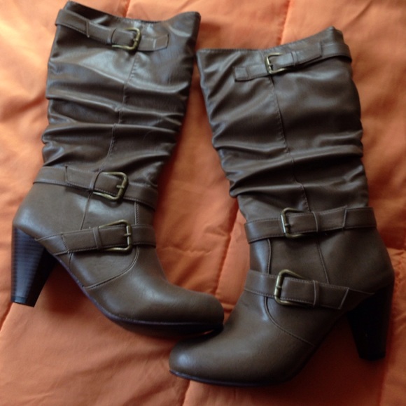 Brown small heeled boots
