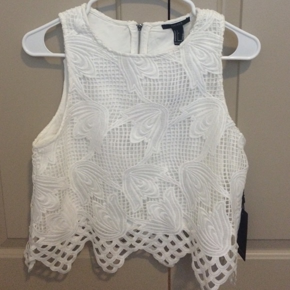 Forever 21 Tops - NWT Forever21 Lace Crop Top