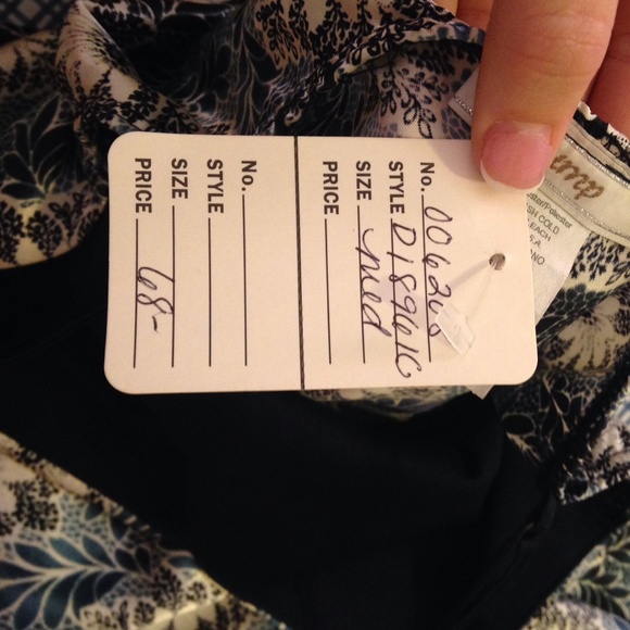 Silky dress - Picture 3 of 3