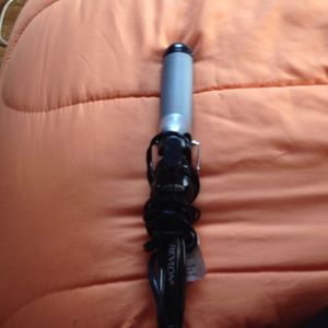 Revlon large barrel curling iron only used once