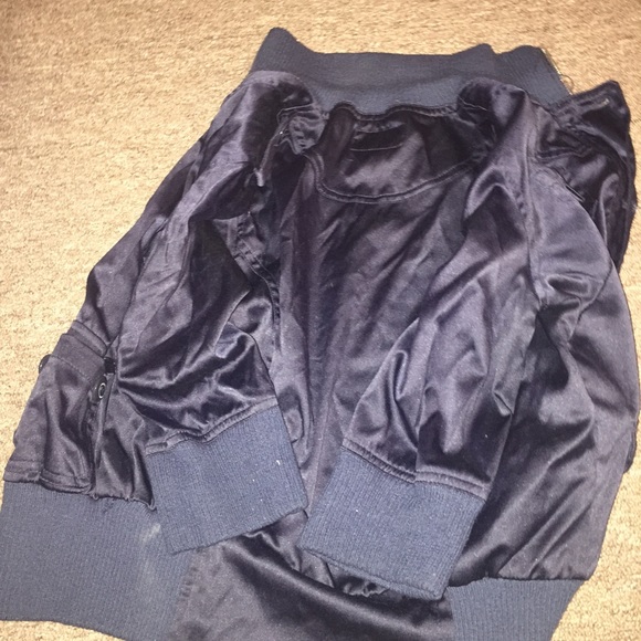 Jacket - Picture 4 of 4