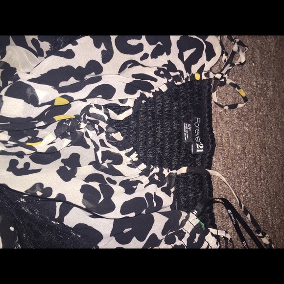 Dress - Picture 3 of 3