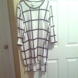 ASOS BLACK/ WHITE TOP