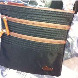 Dooney and bourke cross body purse