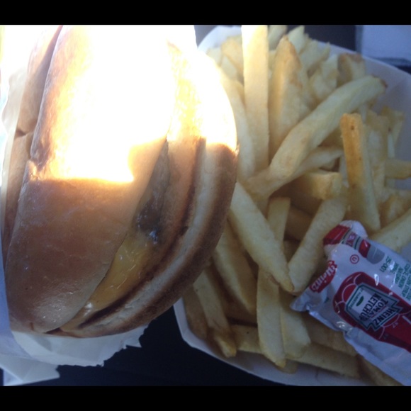 Meet your Posher, Bella - Picture 1 of 1