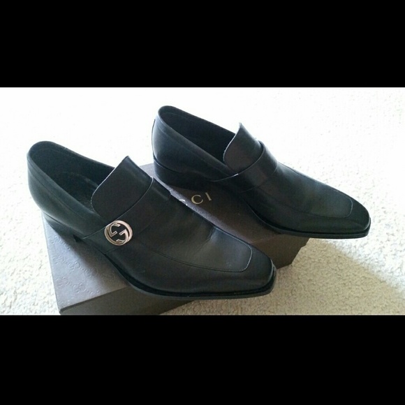 SOLD. Authentic Gucci (Men shoe)