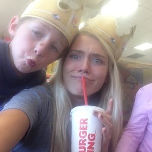 Meet your Posher, Presley