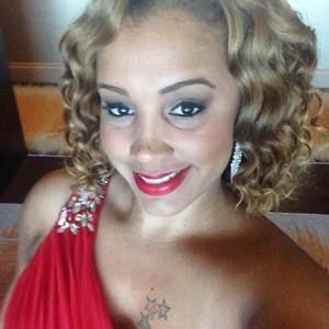 Meet your Posher, Shana