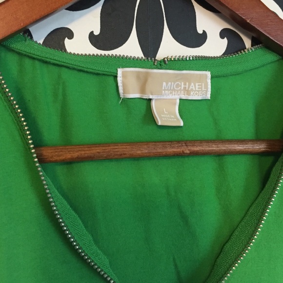 Michael Kors sleeveless zip top. - Picture 2 of 3