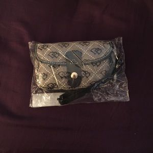 Dooney & Bourke wristlet