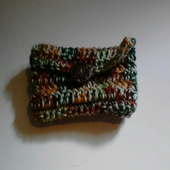 Fall Clutch - Picture 2 of 3