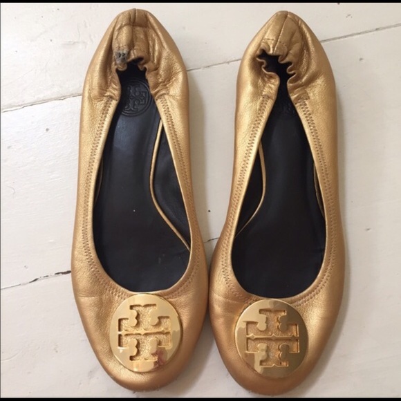Gold Tory burch reva flats