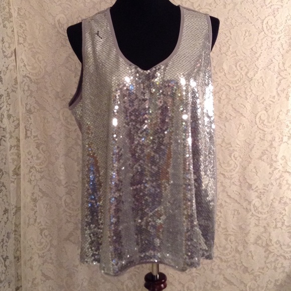 Slinky Brand  sequin top (( just lowered))