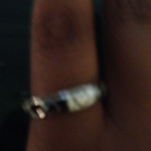 Heart ring - Picture 2 of 3