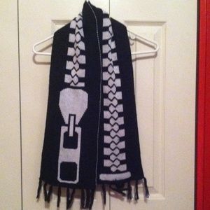Big Zipper Scarf
