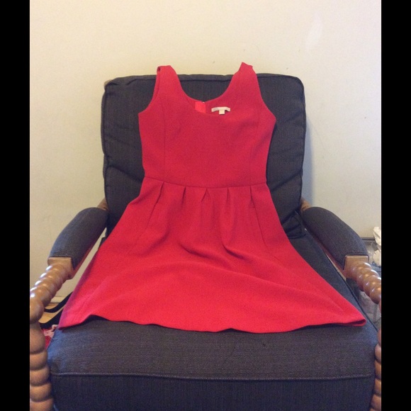 Red A Line ribbed dress.