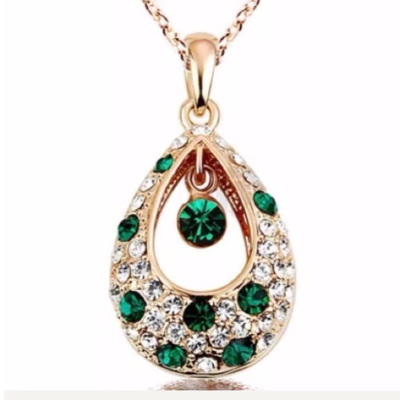 Very Pretty 9 KG Filled Necklace - Picture 2 of 2