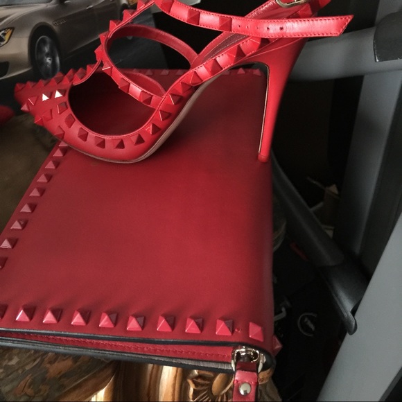 Valentino shoes/clutch, clutch sold separate 1000 - Picture 3 of 4