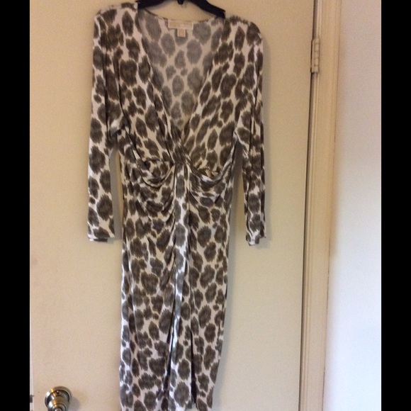 Green & white dress. - Picture 1 of 3