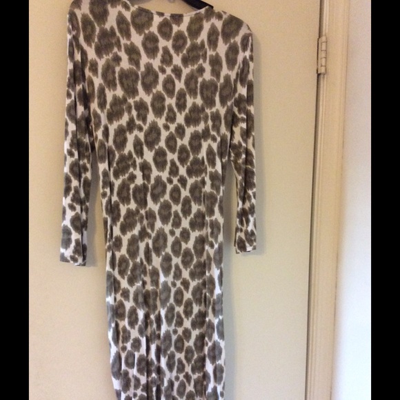 Green & white dress. - Picture 2 of 3