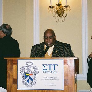 Meet your Posher, Carl