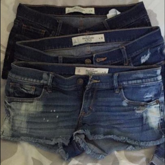 Lot of assorted shorts.