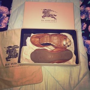 SOLD Burberry Tan Flats.