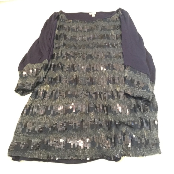 NAVY SEQUIN KNIT TOP
