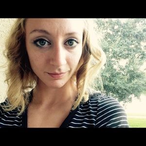 Meet your Posher, Andrea