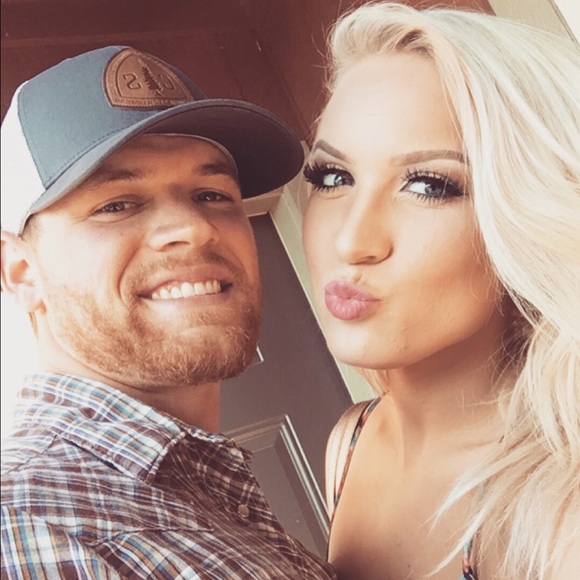 Meet your Posher, Rachel - Picture 1 of 1