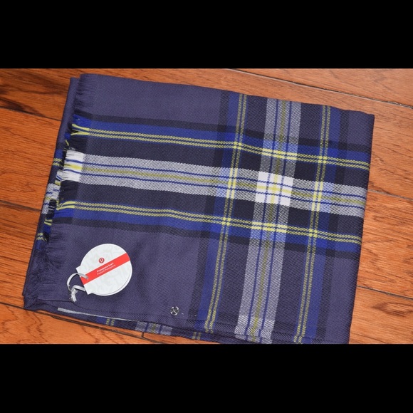 Lululemon Pranayama Scarf /Grape New with Tags