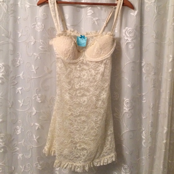Victoria secret bridal collection lingerie 34c