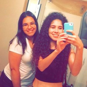 Meet your Posher, Mireya