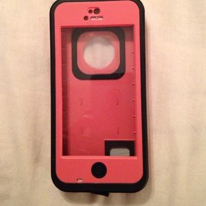A knockoff lifeproof iPhone 5c case