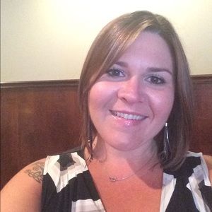 Meet your Posher, Angie